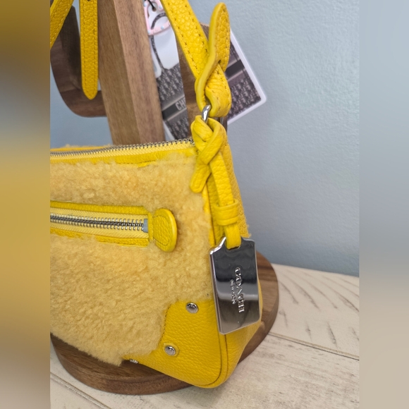 Coach Rhyder Shearling Pochette Banana Crossbody Purse 36490, EUC - Picture 3 of 16